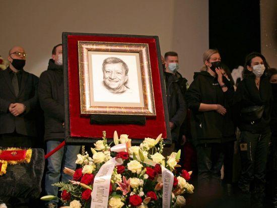 Вдова Грачевского на похоронах: «Это не конец, мы обязательно встретимся вместе»