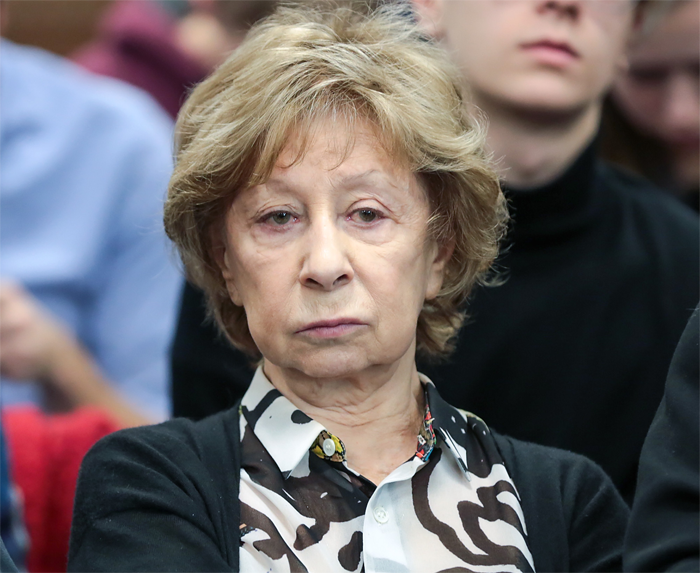 Лия Ахеждакова подала в суд на бывшего мужа