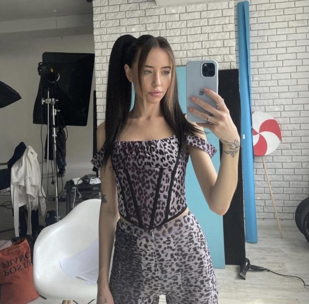 Танцора певицы Нади Дорофеевой жестоко избили