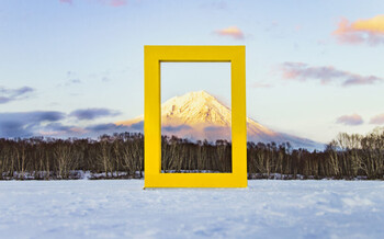 National Geographic установил инсталляции в 20 самых красивых местах России 