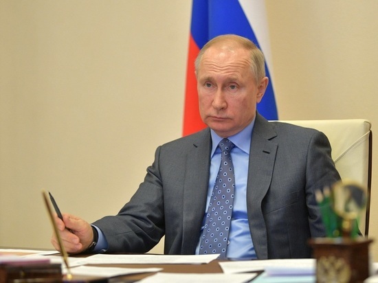 Путин выступил против введения QR-кодов под Новый год