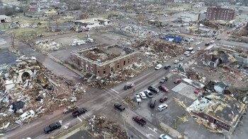 В США торнадо унёс жизни сотни человек